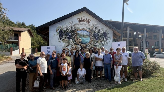 Ferrere, inaugurata la street art che celebra il territorio e la sua identità Ferrere, inaugurata la street art che celebra il territorio e la sua identità