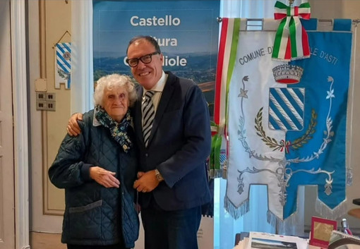 In foto: Spartaca Irlando con il sindaco Enrico Cavallero