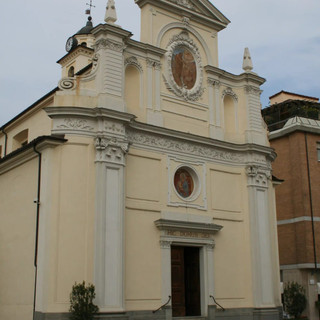"L'Origine" approda ad Alba: la mostra d'arte contemporanea alla Chiesa di San Giuseppe "L'Origine" approda ad Alba: la mostra d'arte contemporanea alla Chiesa di San Giuseppe