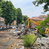 Addio definitivo allo storico distributore di corso XXV Aprile: scatta l'ordinanza per lo smantellamento