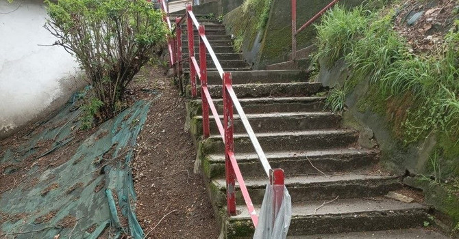 La scalinata di piazza del Palio La scalinata di piazza del Palio