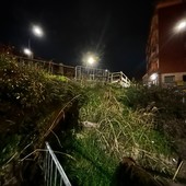Parcheggio Babilano e scalinata di accesso da corso Savona in totale abbandono
