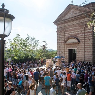 SaltinPiazza, Viarigi in festa: il teatro di strada vola alto per i suoi 35 anni