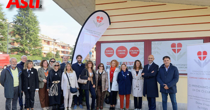 I volontari che seguiranno la sede con la direzione Asl e della Fondazione (MerfePhoto)