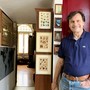 Massimo Umberto Tomalino ritratto nella sala del museo Magmax