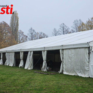I preparativi per la tensostruttura che ospiterà la festa della vittoria (Ph J.DeM. A. ) I preparativi per la tensostruttura che ospiterà la festa della vittoria (Ph J.DeM. A. )