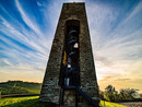 Torre di Cassinasco, a due passi dalle nuove case di Isabelle, Jan e Mila