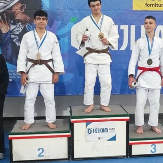 Mario Aloise sul podio