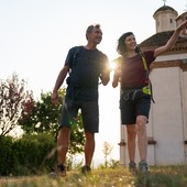 Sorpresa sulle colline Unesco: il turismo d’estate ora batte quello autunnale, nella bella stagione la metà delle presenze dell’intero anno