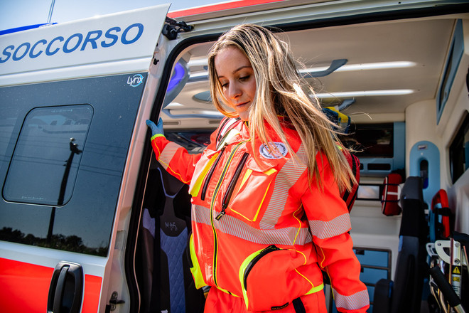 In foto: una volontaria del Servizio civile