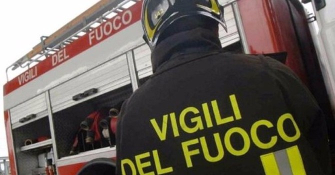 Incidente sulla A21: roulotte si ribalta ad Asti ovest, feriti lievi