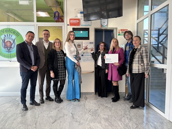 La voce... Delle scuole: inizia ufficialmente la collaborazione tra il Vercelli e l'Oxford AQA La voce... Delle scuole: inizia ufficialmente la collaborazione tra il Vercelli e l'Oxford AQA