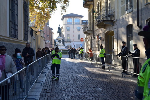 Oltre 400 volontari di protezione civile per il Papa, tranne quelli astigiani. Sui social: 