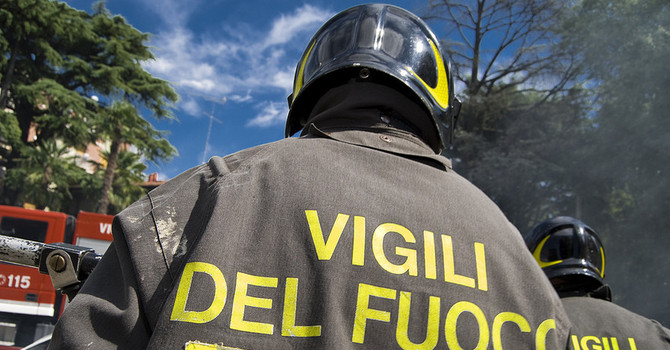 Autoarticolato in fiamme sulla A21 vicino a Villanova d’Asti