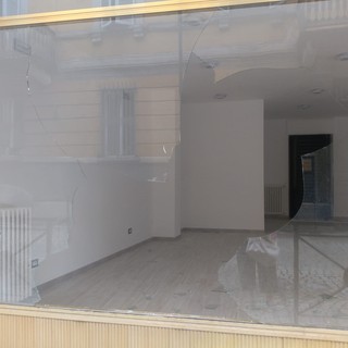 Atti vandalici in via Guttuari e corso Matteotti