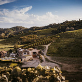 Vinicola Arno: passione, eco-sostenibilità e ospitalità di charme nel cuore del Monferrato Vinicola Arno: passione, eco-sostenibilità e ospitalità di charme nel cuore del Monferrato