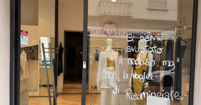 Imagine, la boutique  di Asti svaligiata tre volte: "Ci hanno svuotato il negozio, ma non la voglia di ricominciare"