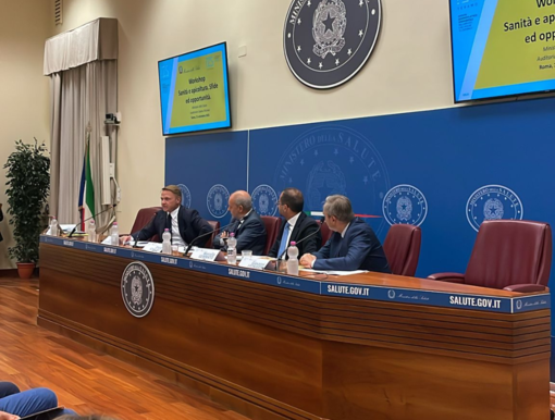 Apicoltura e salute, al Ministero un workshop per difendere il miele italiano