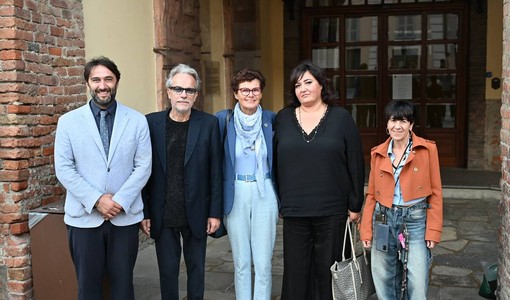 Nizza Monferrato, il Teatro Sociale presenta la stagione 2026/2027: sei spettacoli tra prosa, musica e ironia