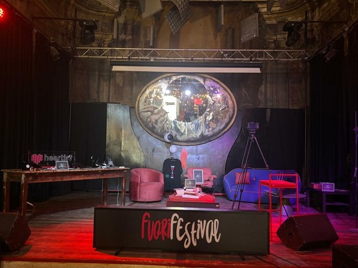 Il Diavolo Rosso apre anche di giorno: da locale serale a centro culturale per la città Il Diavolo Rosso apre anche di giorno: da locale serale a centro culturale per la città