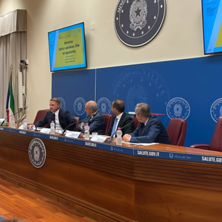 Apicoltura e salute, al Ministero un workshop per difendere il miele italiano