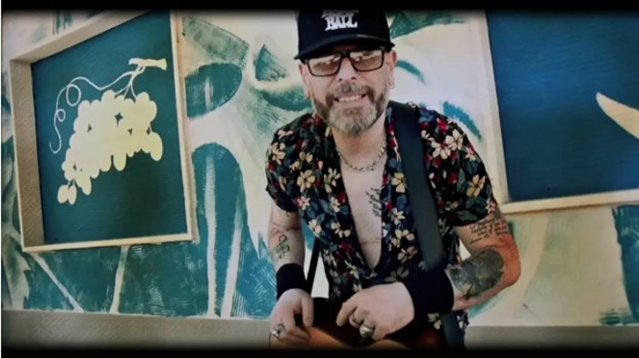 Stefano Zonca: &quot;Un ballo senza luna&quot;, il nuovo singolo che intreccia folk e rock mediterraneo [VIDEO]
