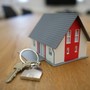 Vendere o acquistare casa: perché rivolgersi a un’agenzia immobiliare?