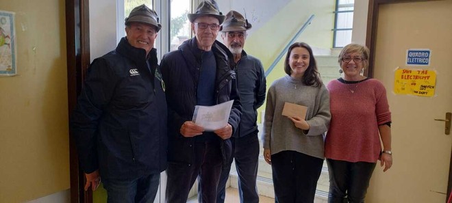 Un grazie che arriva dal cuore: gli Alpini donano nuove opportunità alla scuola Oberdan