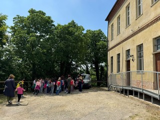 Le immagini della riapertura della scuola