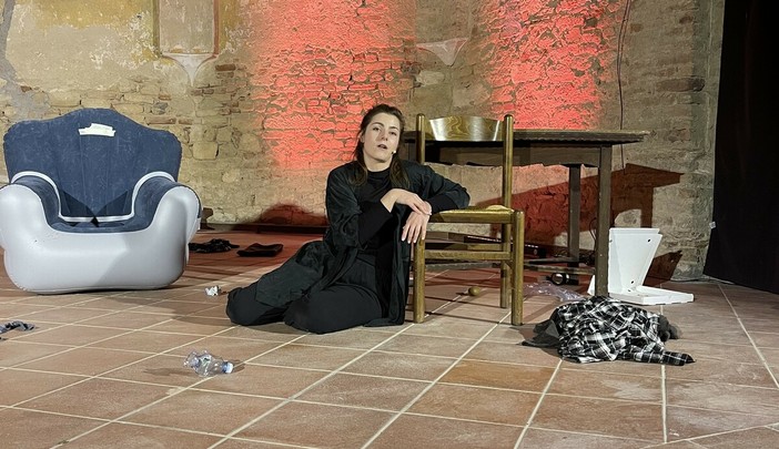 Alessandra Barbonetti in scena con la sua "Elettra"