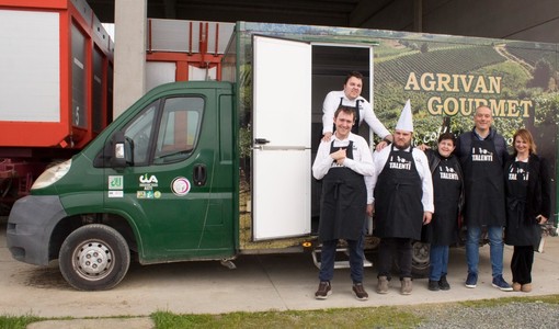 I Talenti in viaggio verso Firenze: Franca Dino accompagna i ragazzi alla Stazione Leopolda con il ministro Locatelli I Talenti in viaggio verso Firenze: Franca Dino accompagna i ragazzi alla Stazione Leopolda con il ministro Locatelli