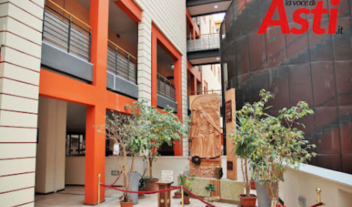 Apidicarta diventa partner ufficiale dell'Asl Asti: nuovi volontari al Cardinal Massaia