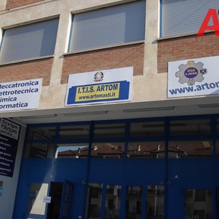 Scuola, sindacati contrari al dimensionamento: a rischio accorpamento Artom e Penna e modifiche ad altri comprensivi