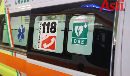 Pregiudicato quarantanovenne accoltellato in strada a Praia, i carabinieri cercano due aggressori Pregiudicato quarantanovenne accoltellato in strada a Praia, i carabinieri cercano due aggressori