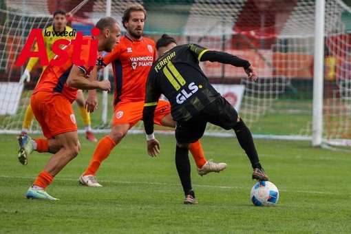 Edoardo Ferrari in azione nel match di Coppa Italia contro la Pistoiese (Ph: MerfePhoto)