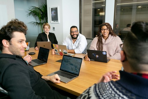 Accogliere i nuovi assunti: idee pratiche e strategie per un onboarding che lascia il segno