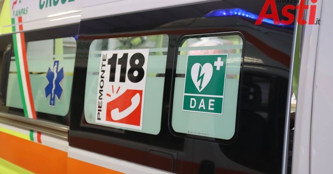 Gravissimo incidente sulla SP38: frontale tra Fiat Panda e pullman, morto il conducente dell'auto Gravissimo incidente sulla SP38: frontale tra Fiat Panda e pullman, morto il conducente dell'auto