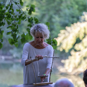 Lorenza Zambon chiude il festival &quot;Corti, Colline, Comunità e...&quot; con il suo &quot;Storie selvatiche&quot;