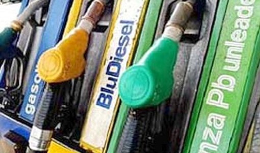 Accise mobili e caro carburante: da domani addio allo sconto sul gasolio