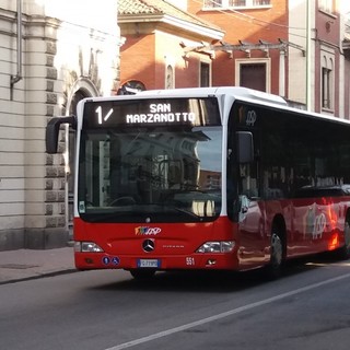 Trasporti locali: dal 1 gennaio 2022, ad Asti, per gli over 65, il bus costerà meno