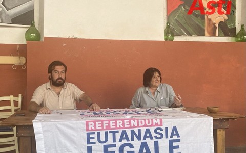 Bosia e Cantarella ad Asti per la precedente raccolta firme