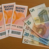 Buoni pasto, una risorsa contro il caro vita: cosa cambia per lavoratori e imprese Buoni pasto, una risorsa contro il caro vita: cosa cambia per lavoratori e imprese