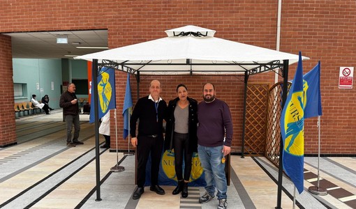 Immagine d'archivio di un gazebo del Nursing Up