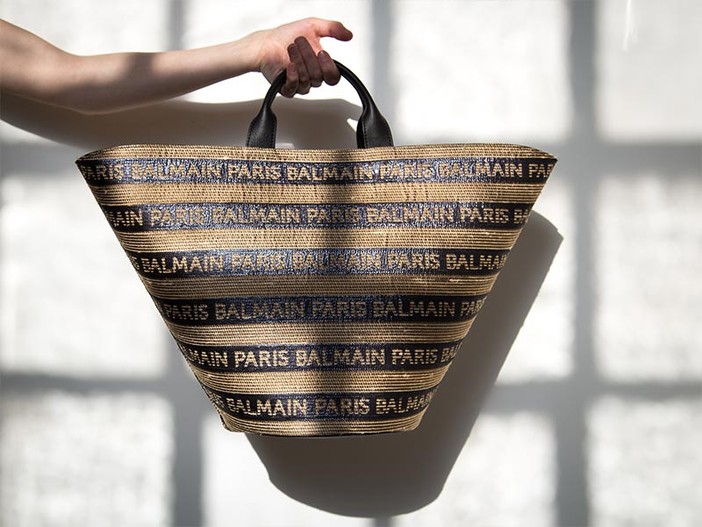 THEBS, punto di riferimento globale per chi desidera autenticità e stile nel fashion luxury