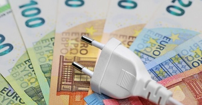 Bollette alle stelle: da febbraio a maggio +7,7%. Confartigianato: "Puntare sulle Comunità energetiche rinnovabili" Bollette alle stelle: da febbraio a maggio +7,7%. Confartigianato: "Puntare sulle Comunità energetiche rinnovabili"