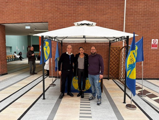 Immagine d'archivio di un gazebo del Nursing Up