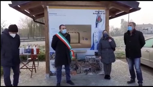 Inaugurata a Buttigliera d'Asti la nuova casetta dell'acqua. Erogazione gratuita ancora per oggi [VIDEO]