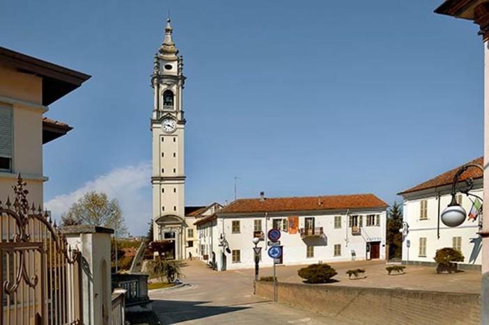 Cantarana riscopre la sua storia con il libro “Il Palazzasso, l’ultimo castello di Cantarana” di Marco Ferrero