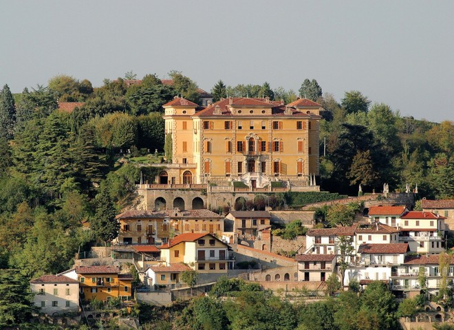 I Giardini Storici del Castello di Canelli aprono al pubblico per visite guidate