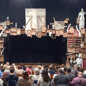 Pubblico durante un saggio alla Casa del teatro 3